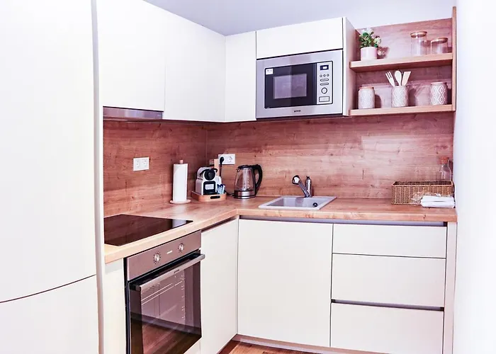 Apartamento 1 Bdr *